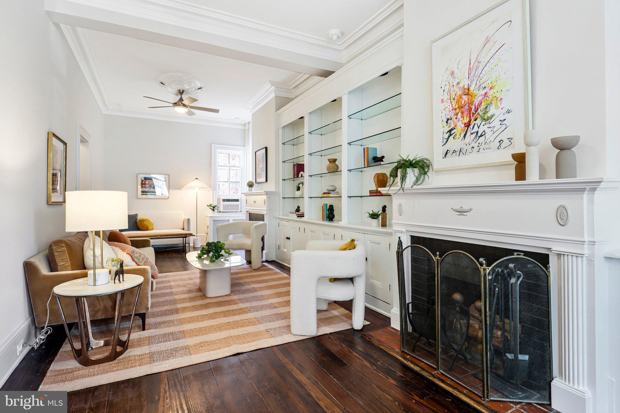 122 3RD STREET SE