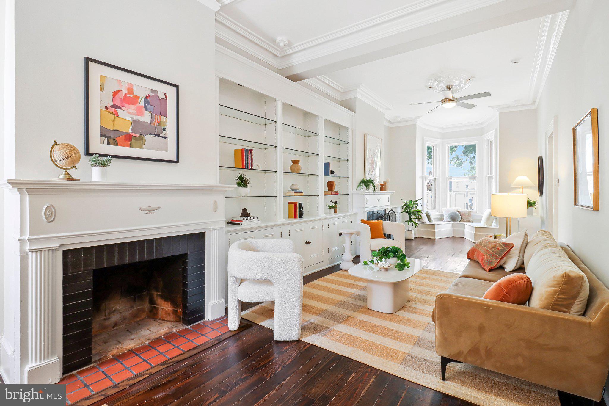 122 3RD STREET SE