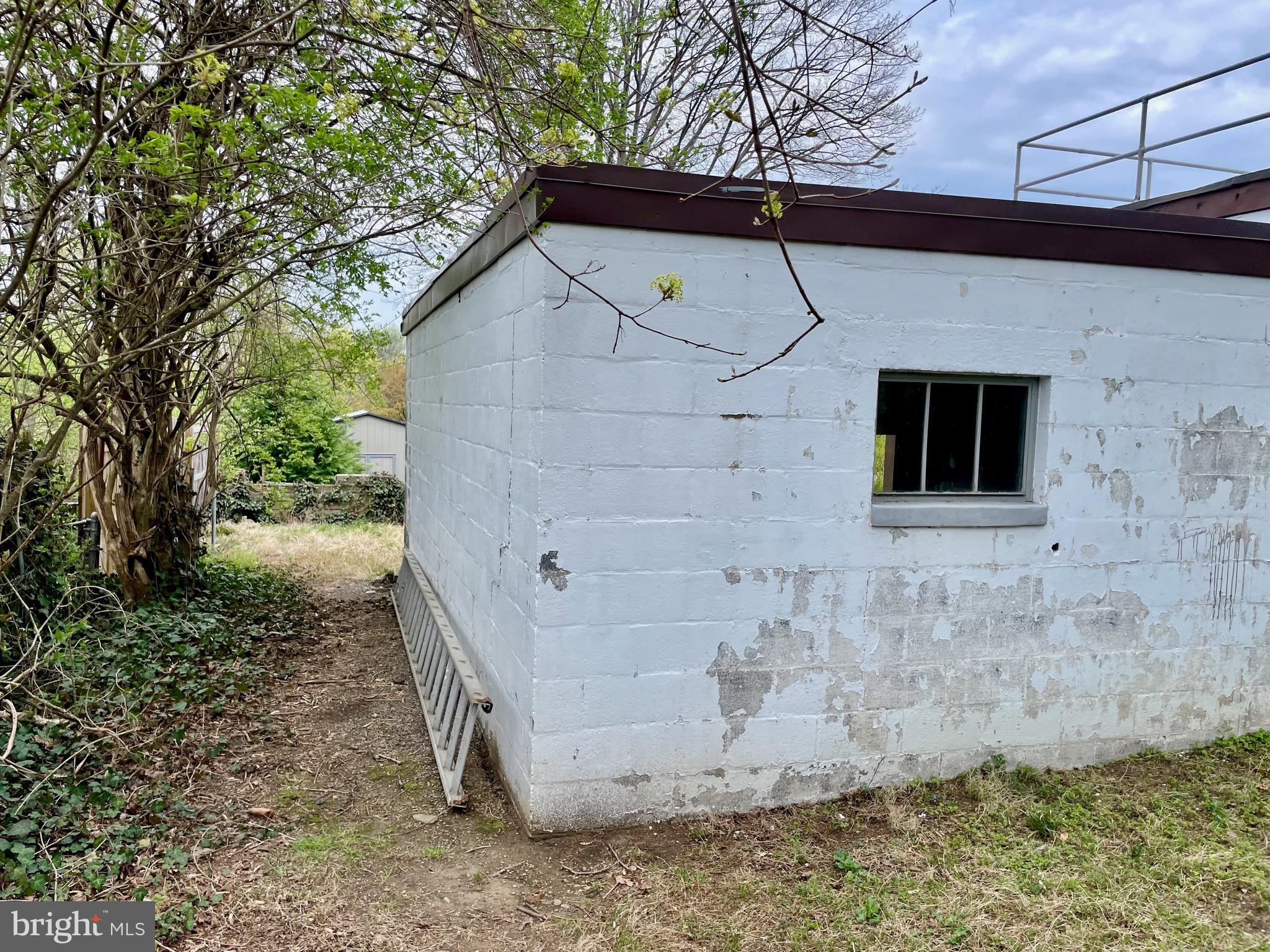 ROCKLEDGE - Residential