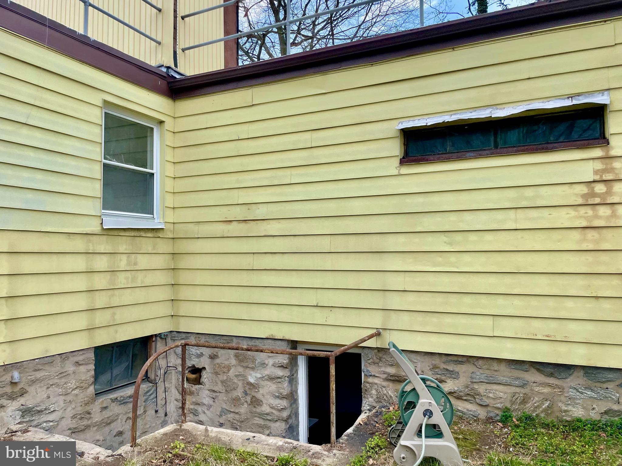 ROCKLEDGE - Residential