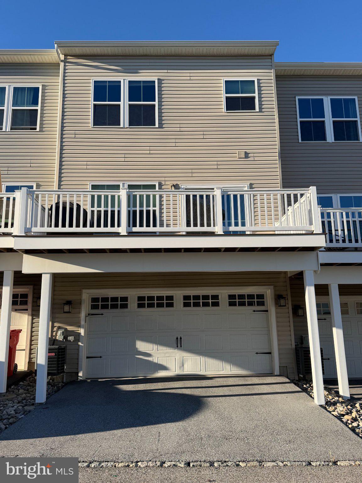 602 HOLYWELL DRIVE