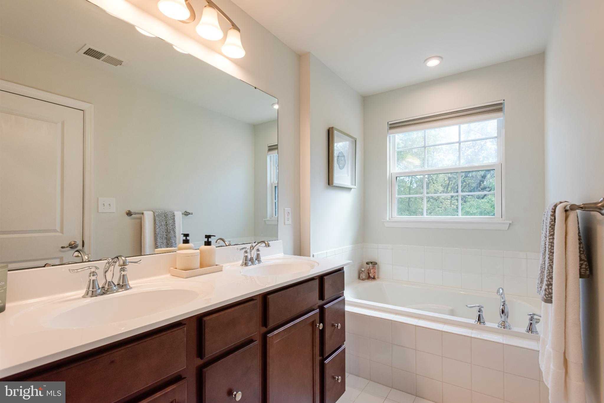 MALVERN WALK - Residential