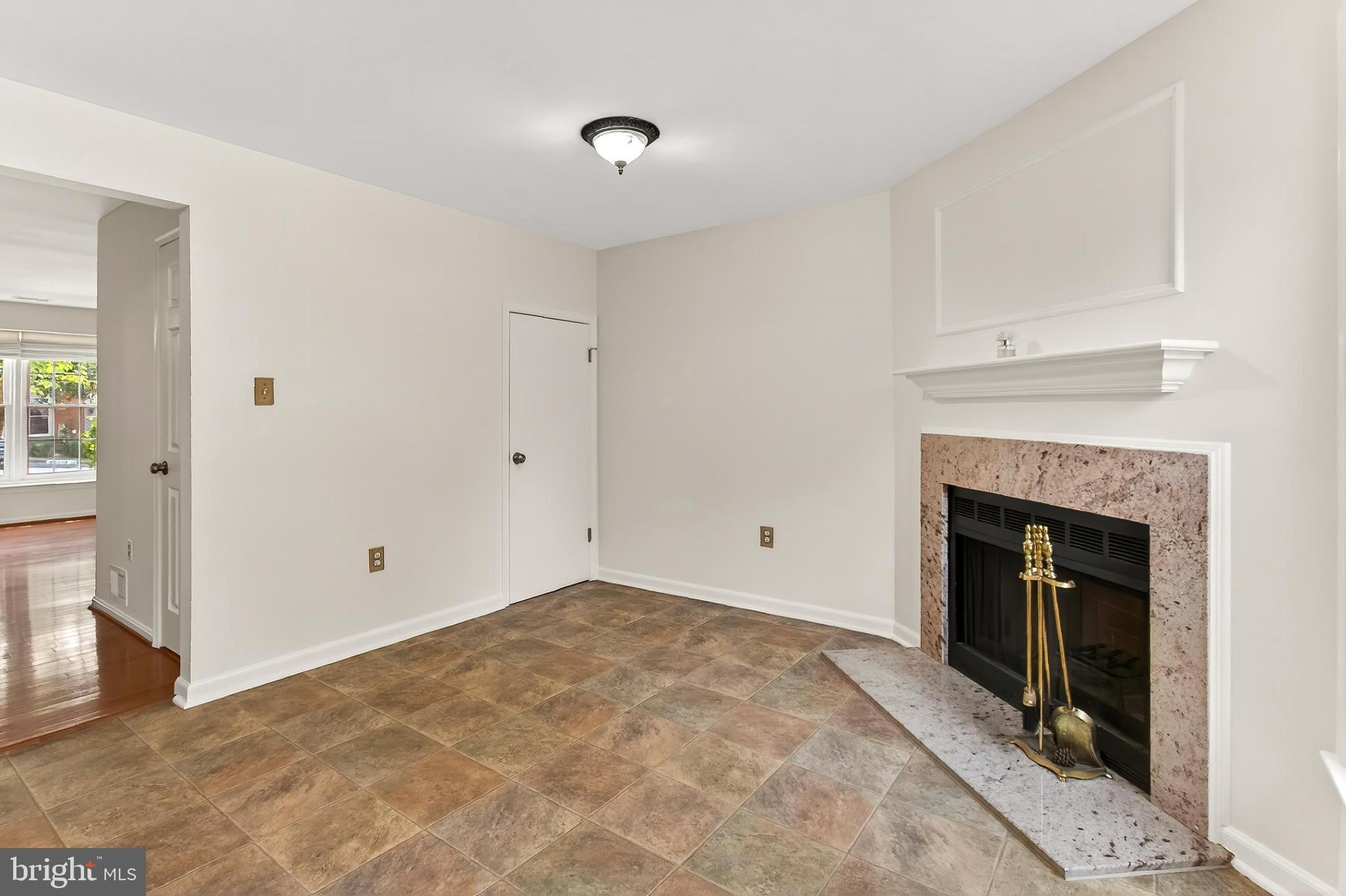 HAYFIELD VIEW - Residential