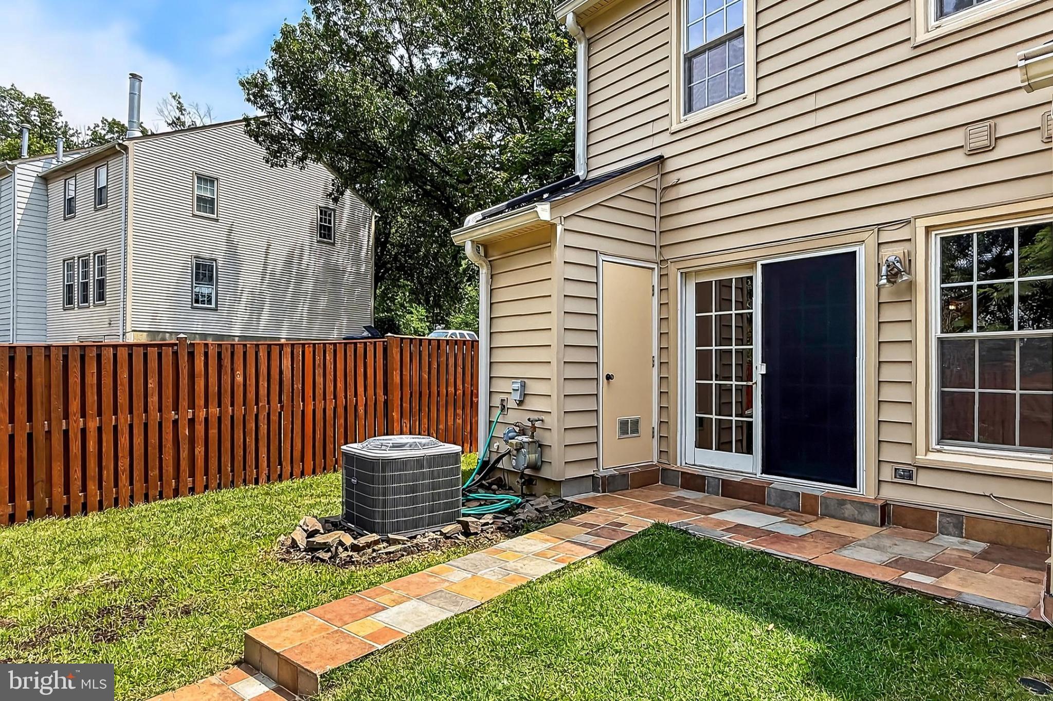 HAYFIELD VIEW - Residential