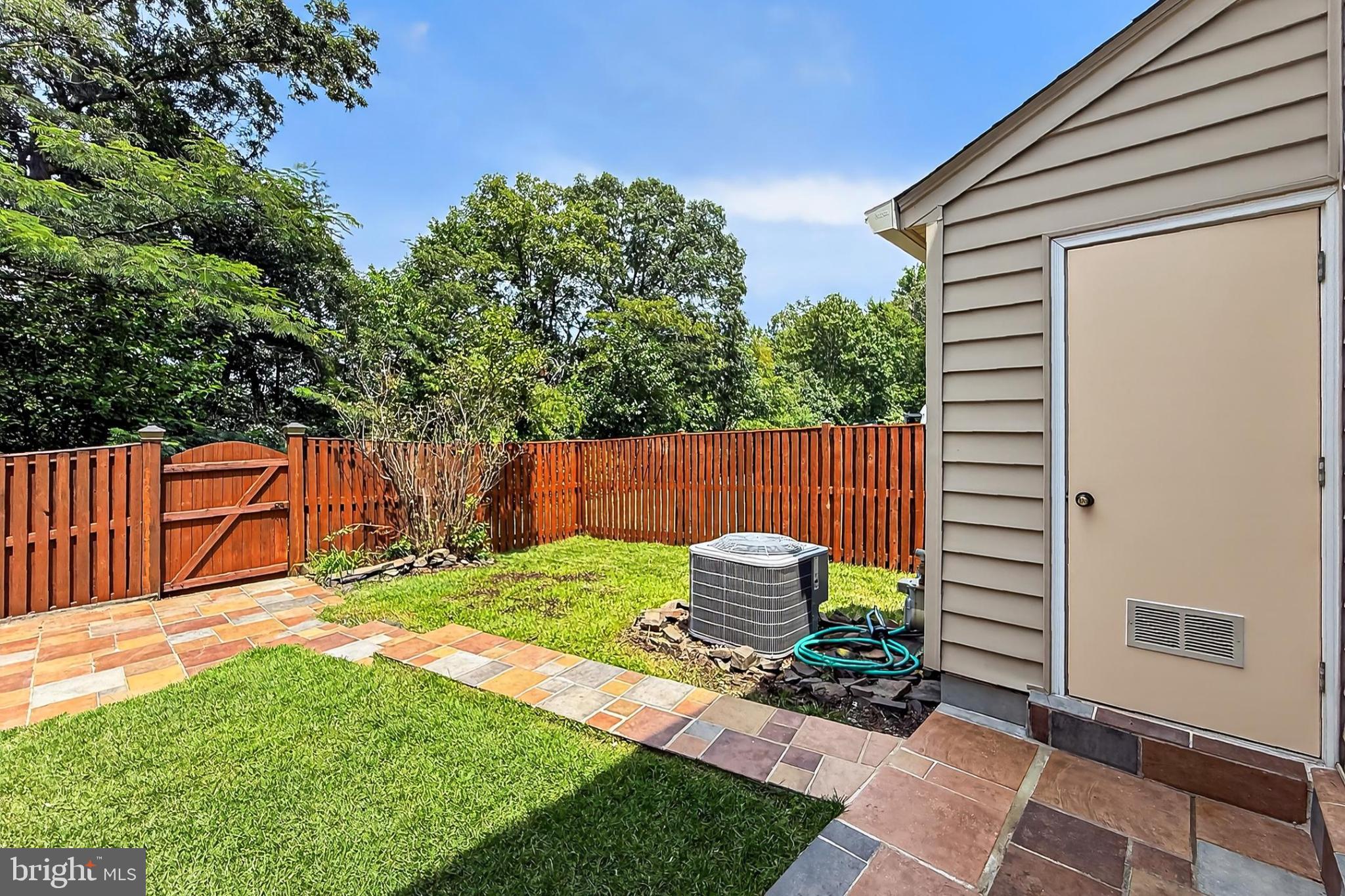 HAYFIELD VIEW - Residential