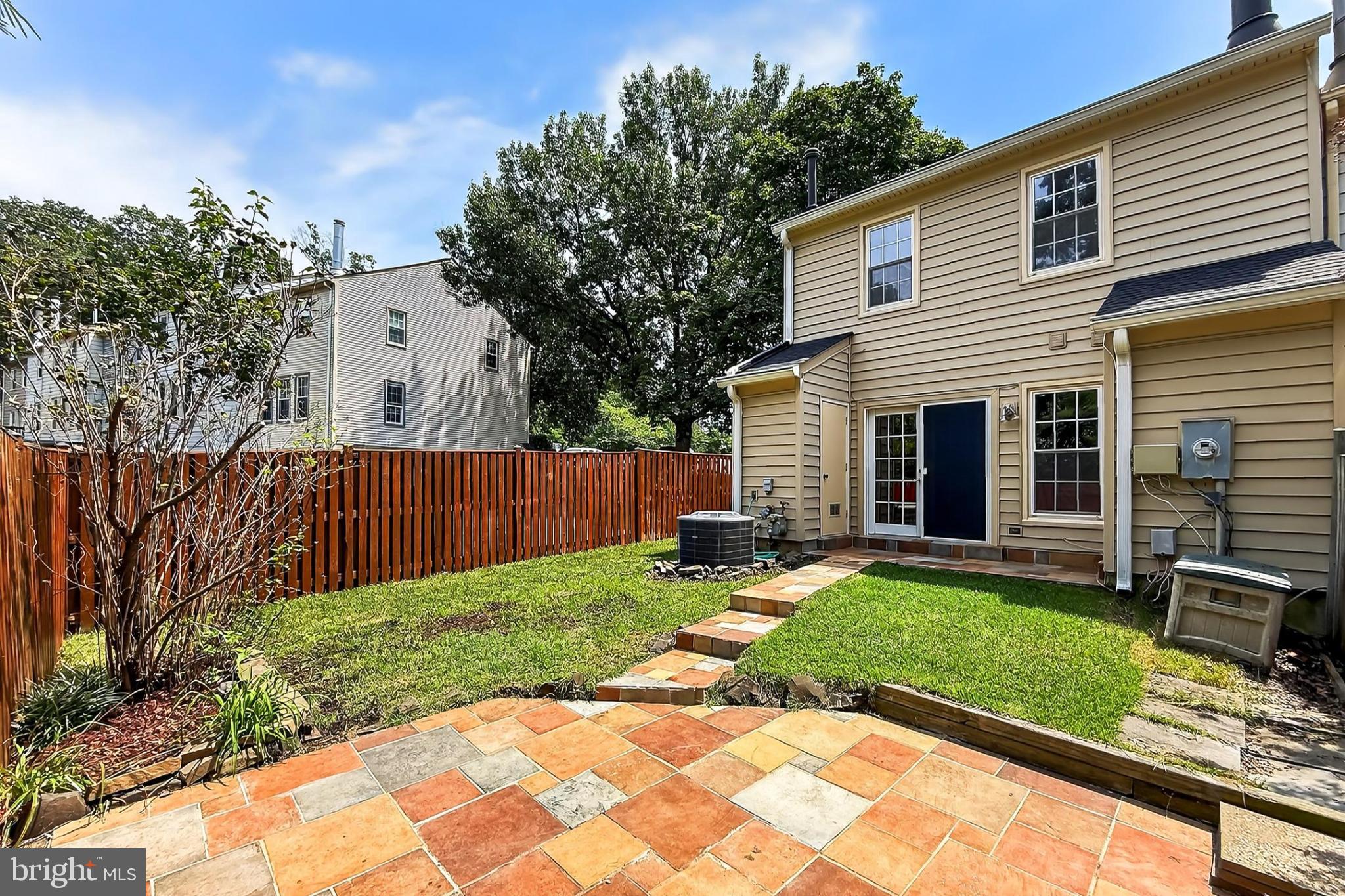 HAYFIELD VIEW - Residential