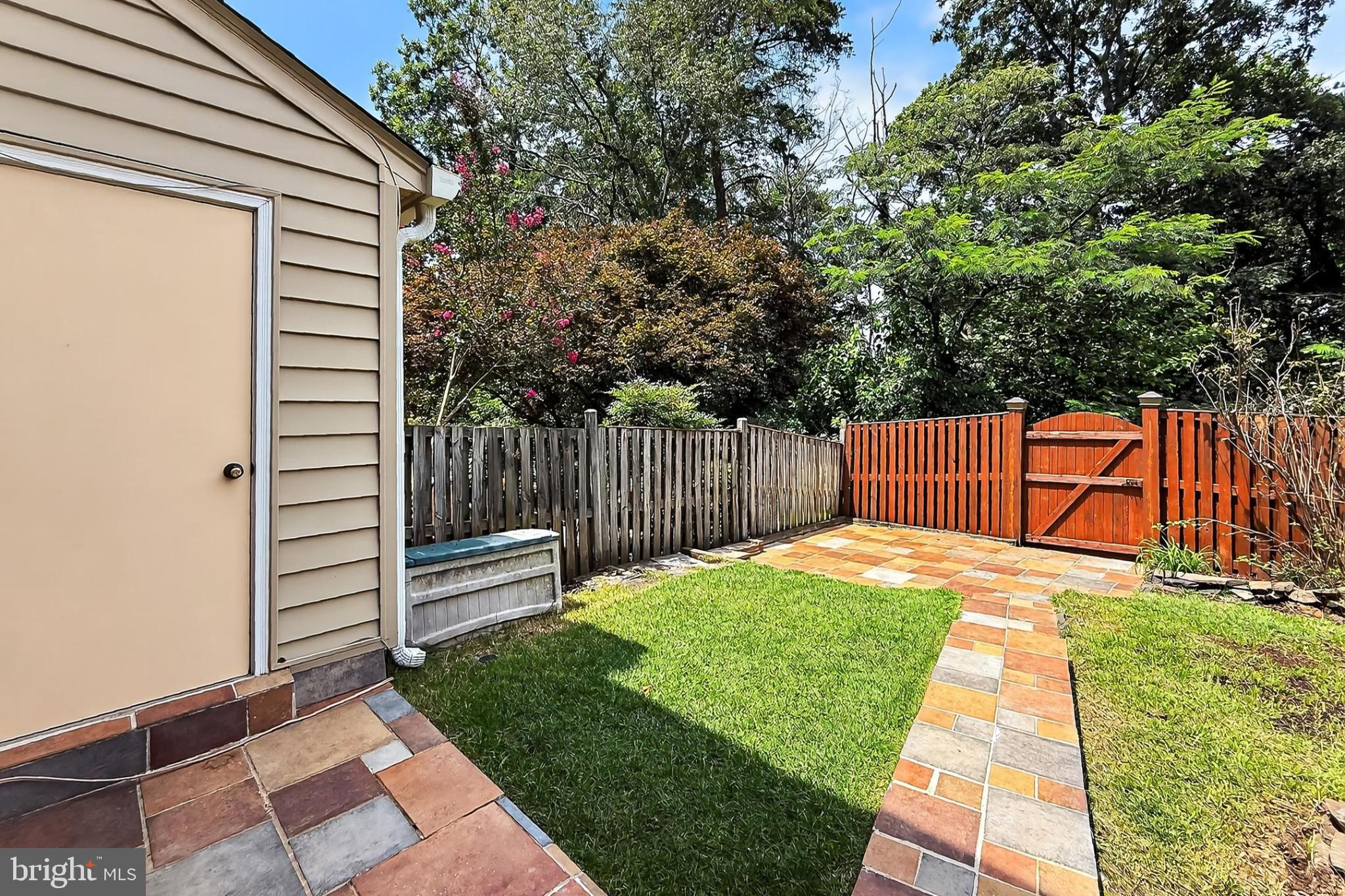 HAYFIELD VIEW - Residential