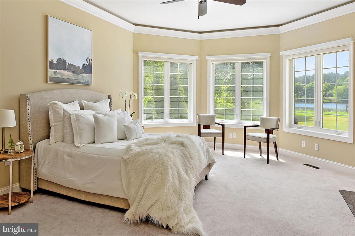 HARBOR POINTE - Residential