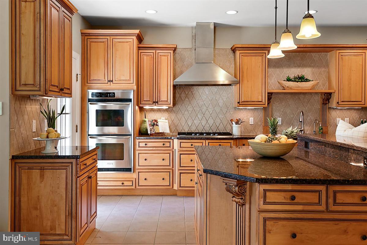 HARBOR POINTE - Residential