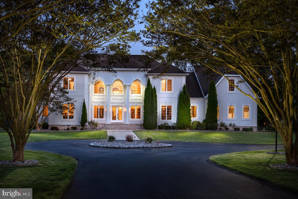 HARBOR POINTE - Residential