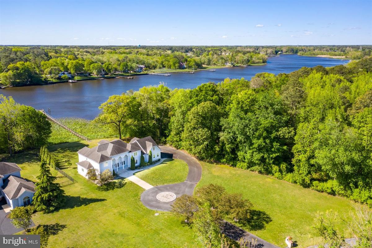 HARBOR POINTE - Residential