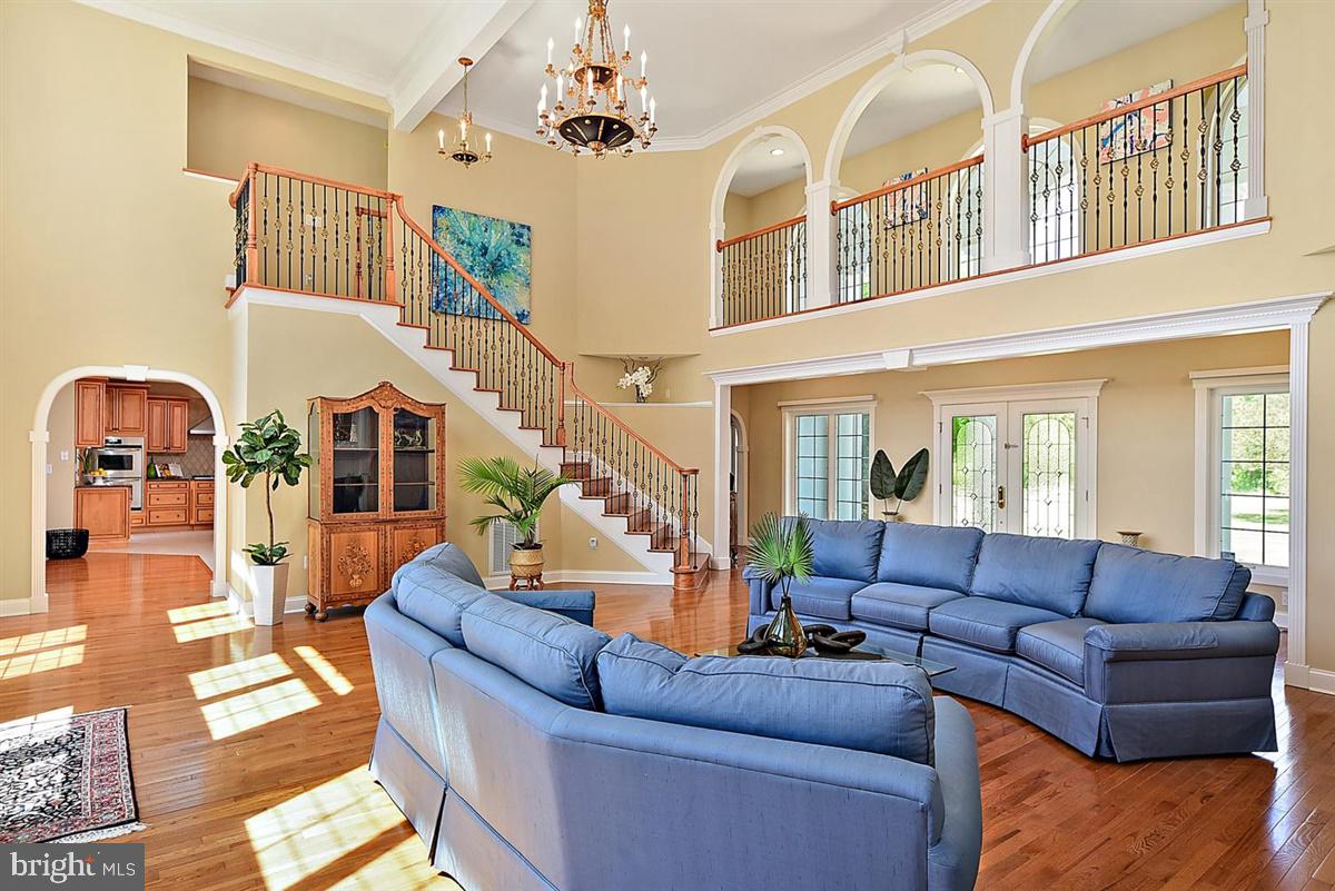 HARBOR POINTE - Residential