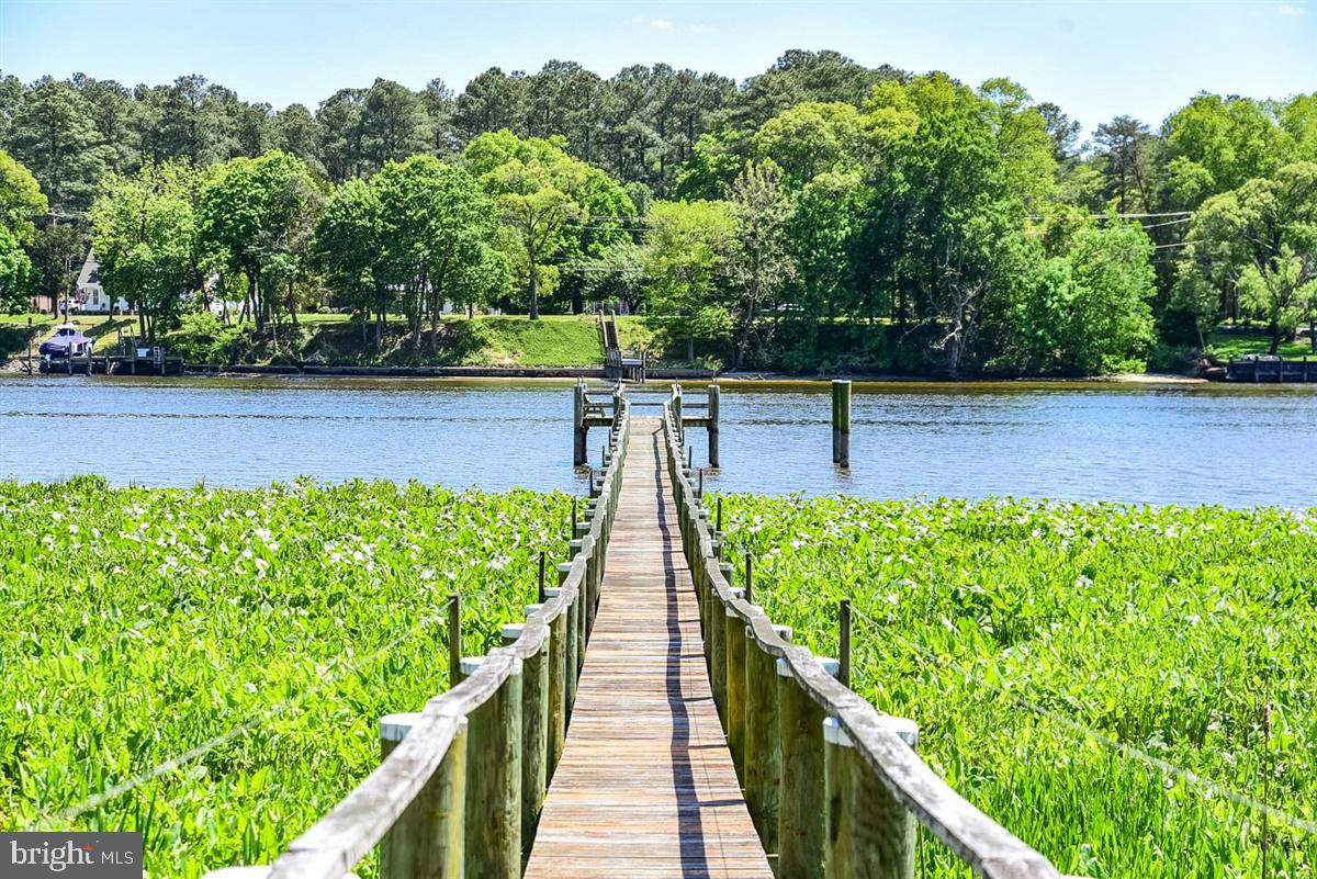 HARBOR POINTE - Residential