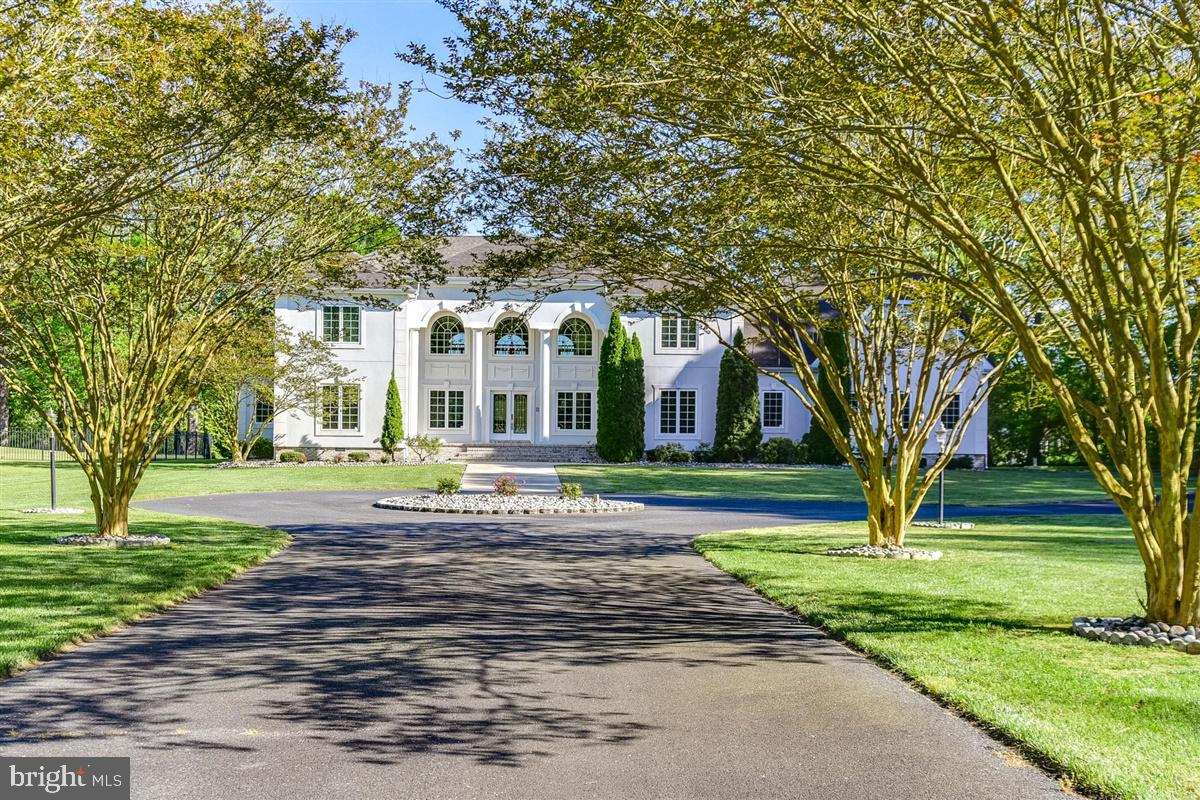 HARBOR POINTE - Residential