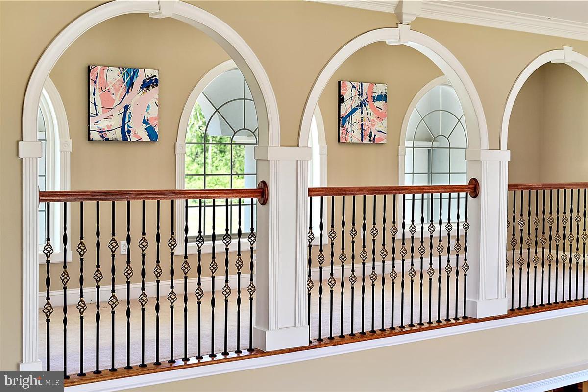 HARBOR POINTE - Residential