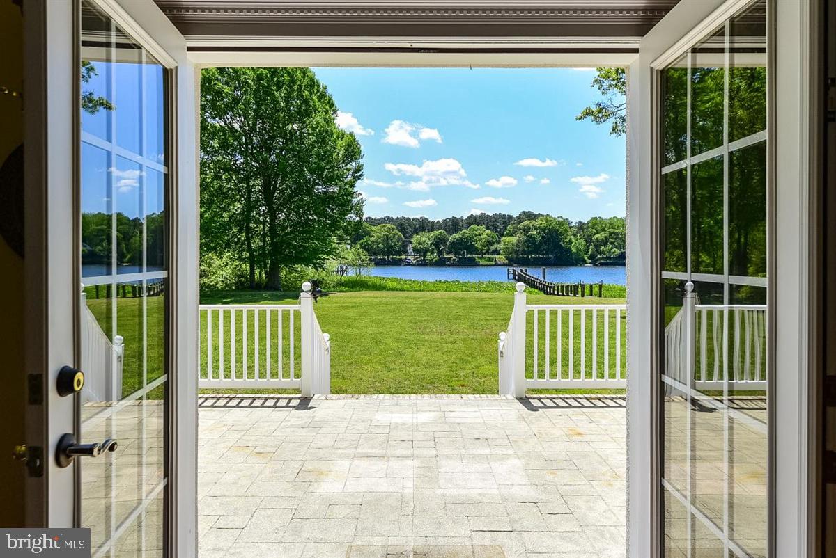 HARBOR POINTE - Residential