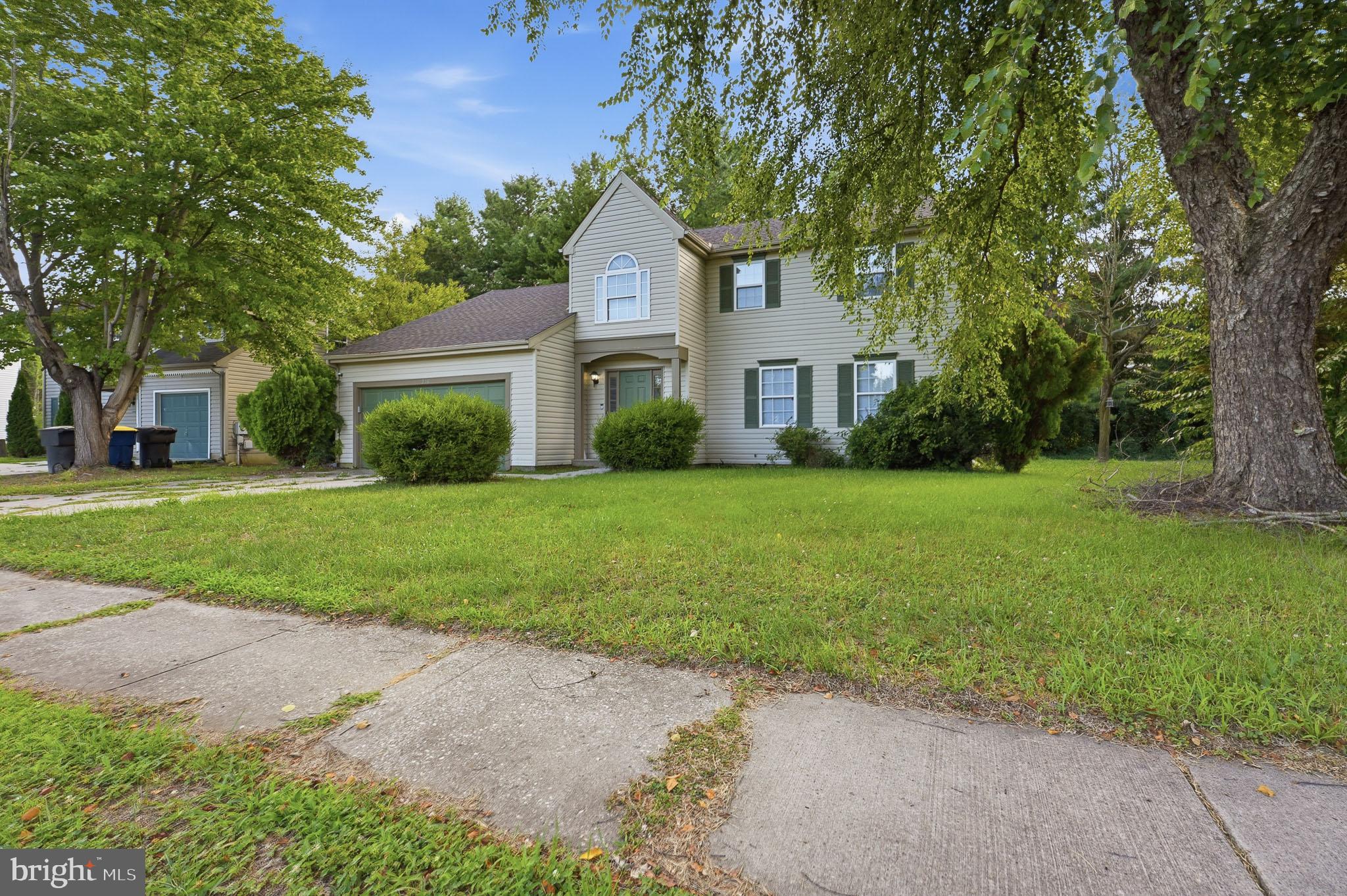 214 NORTHDOWN DRIVE