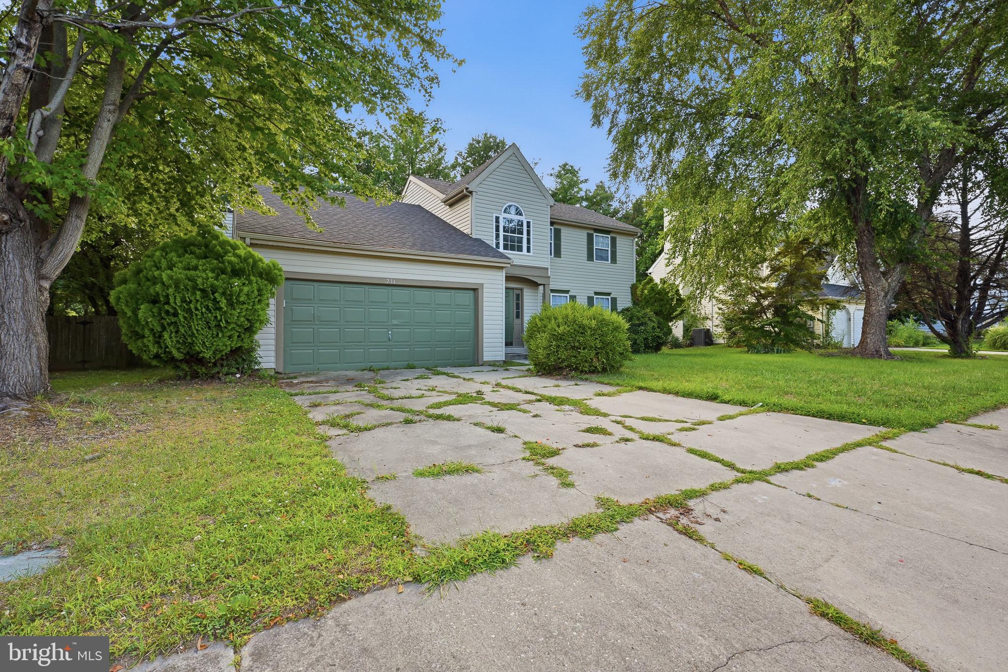 214 NORTHDOWN DRIVE