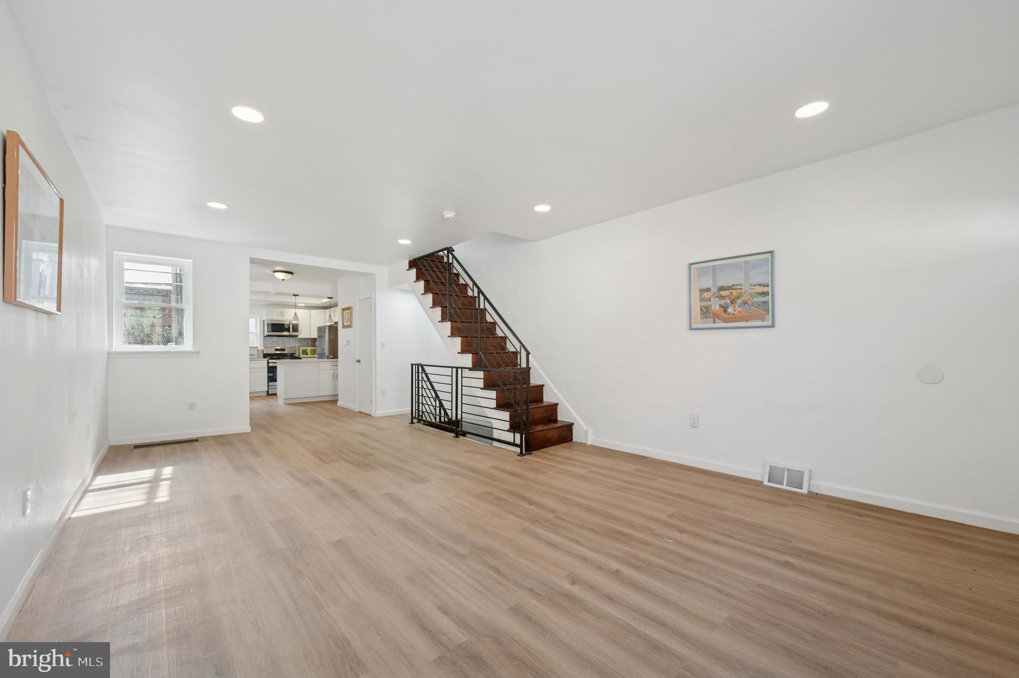 WHITMAN - Residential