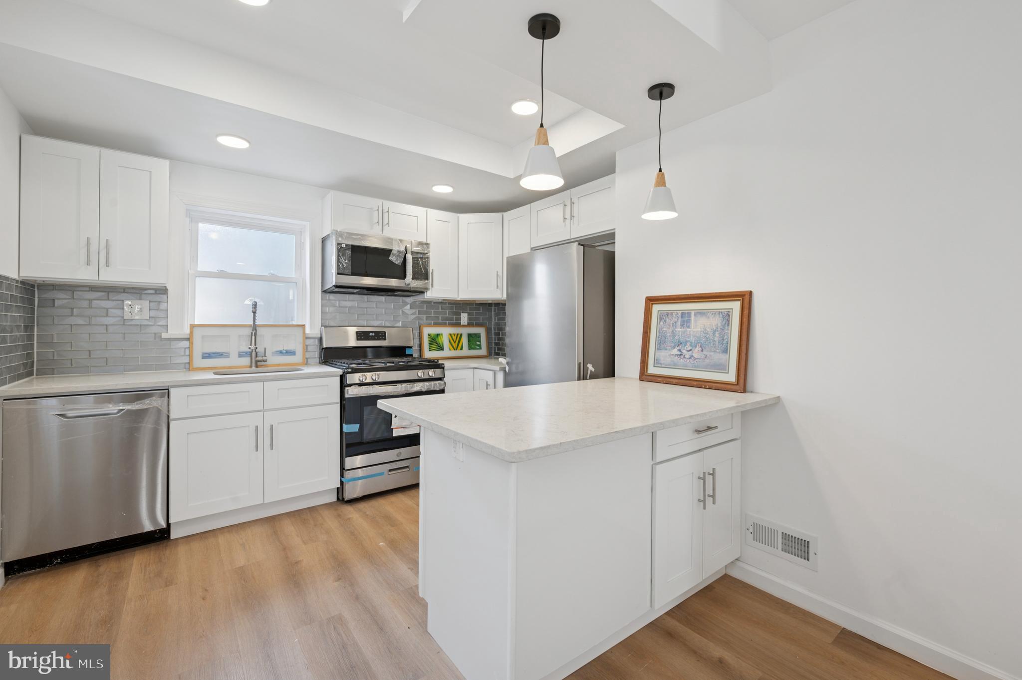 WHITMAN - Residential