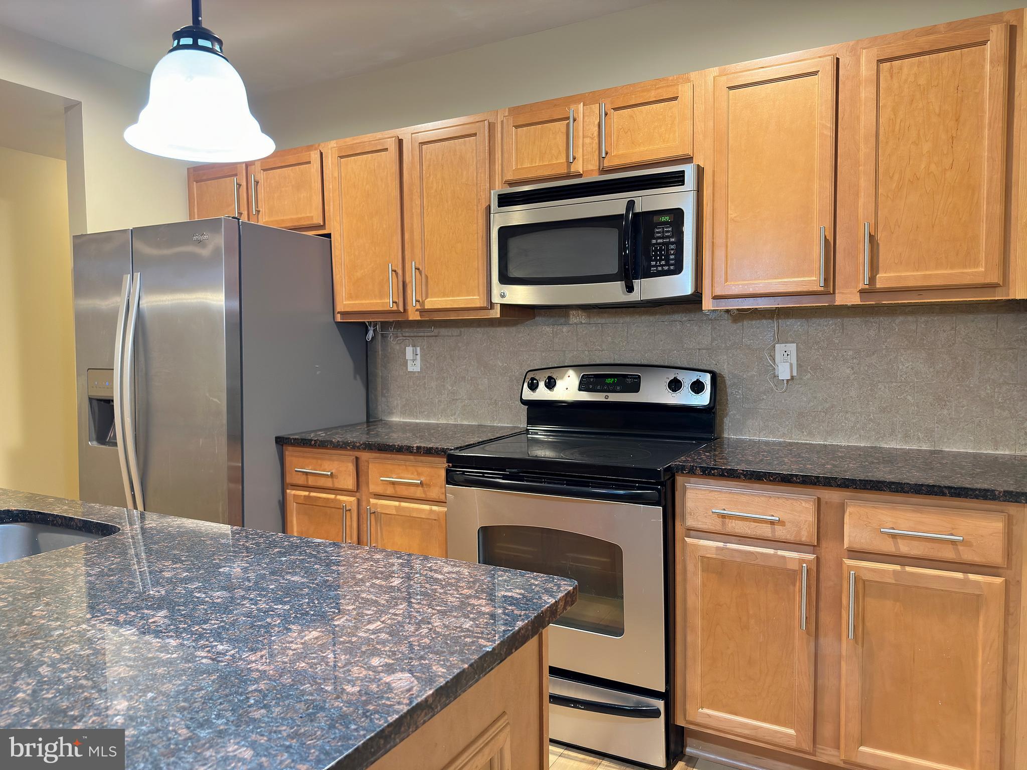 UNIVERSITY CITY - Residential Lease