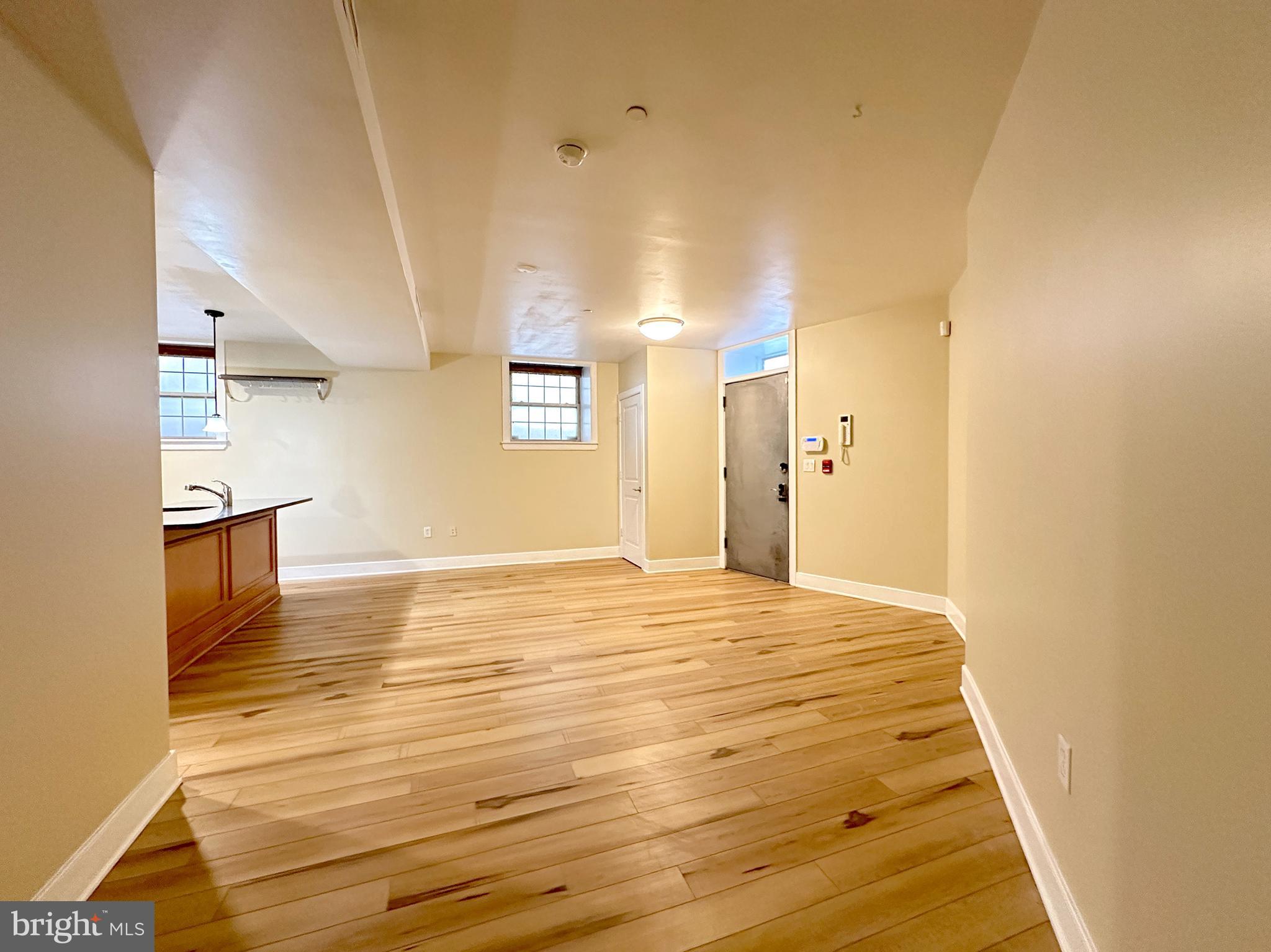 UNIVERSITY CITY - Residential Lease