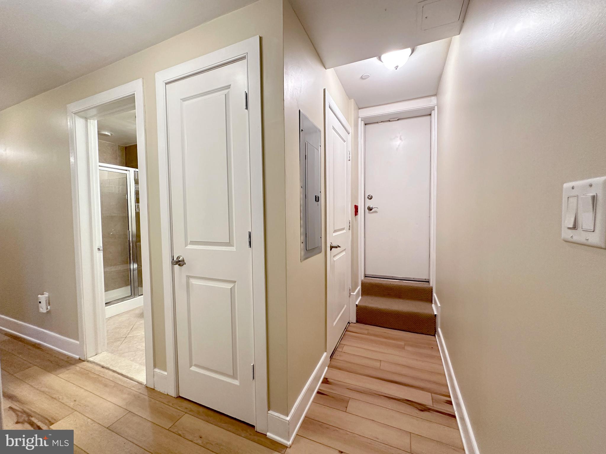 UNIVERSITY CITY - Residential Lease