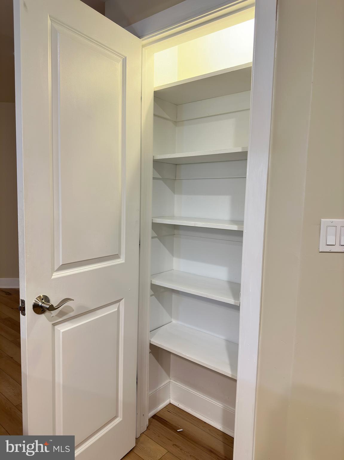 UNIVERSITY CITY - Residential Lease