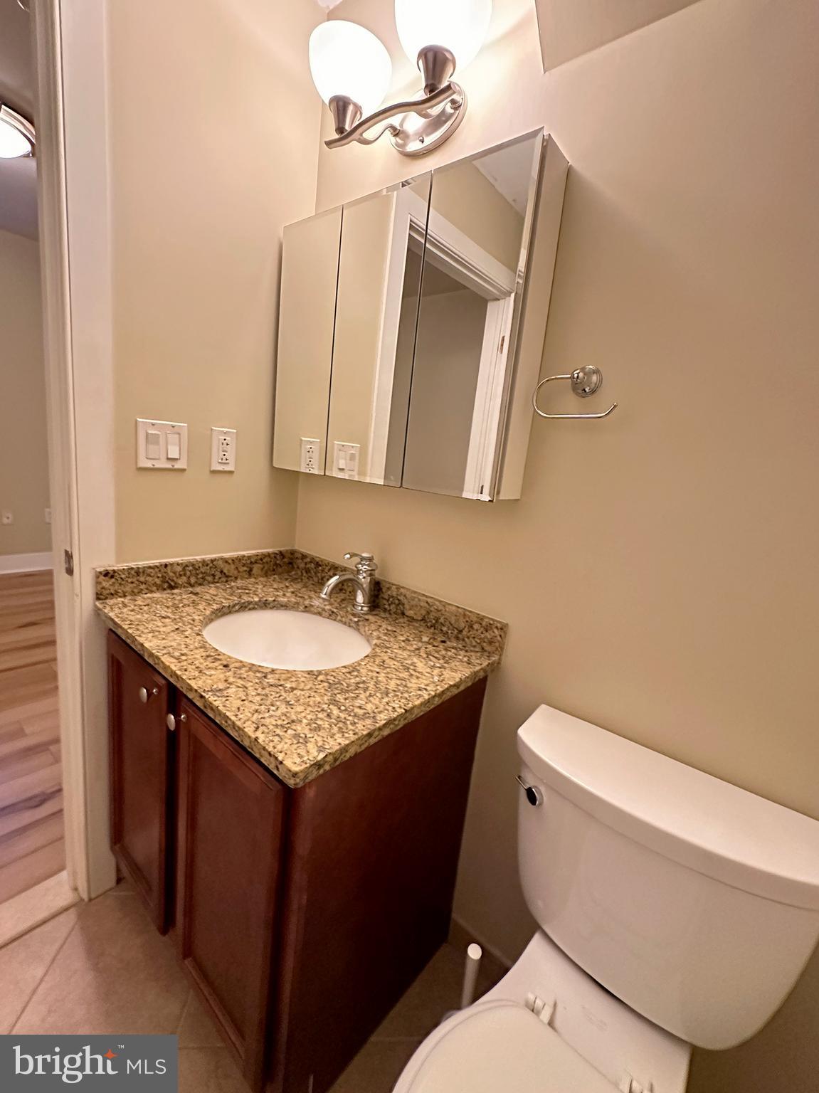 UNIVERSITY CITY - Residential Lease