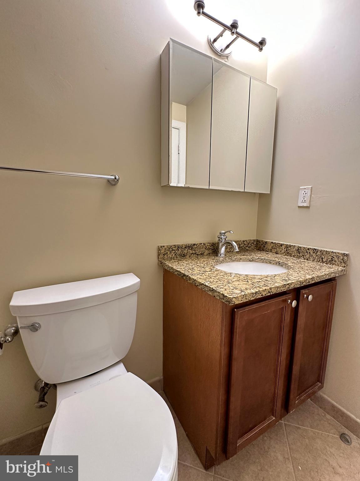 UNIVERSITY CITY - Residential Lease