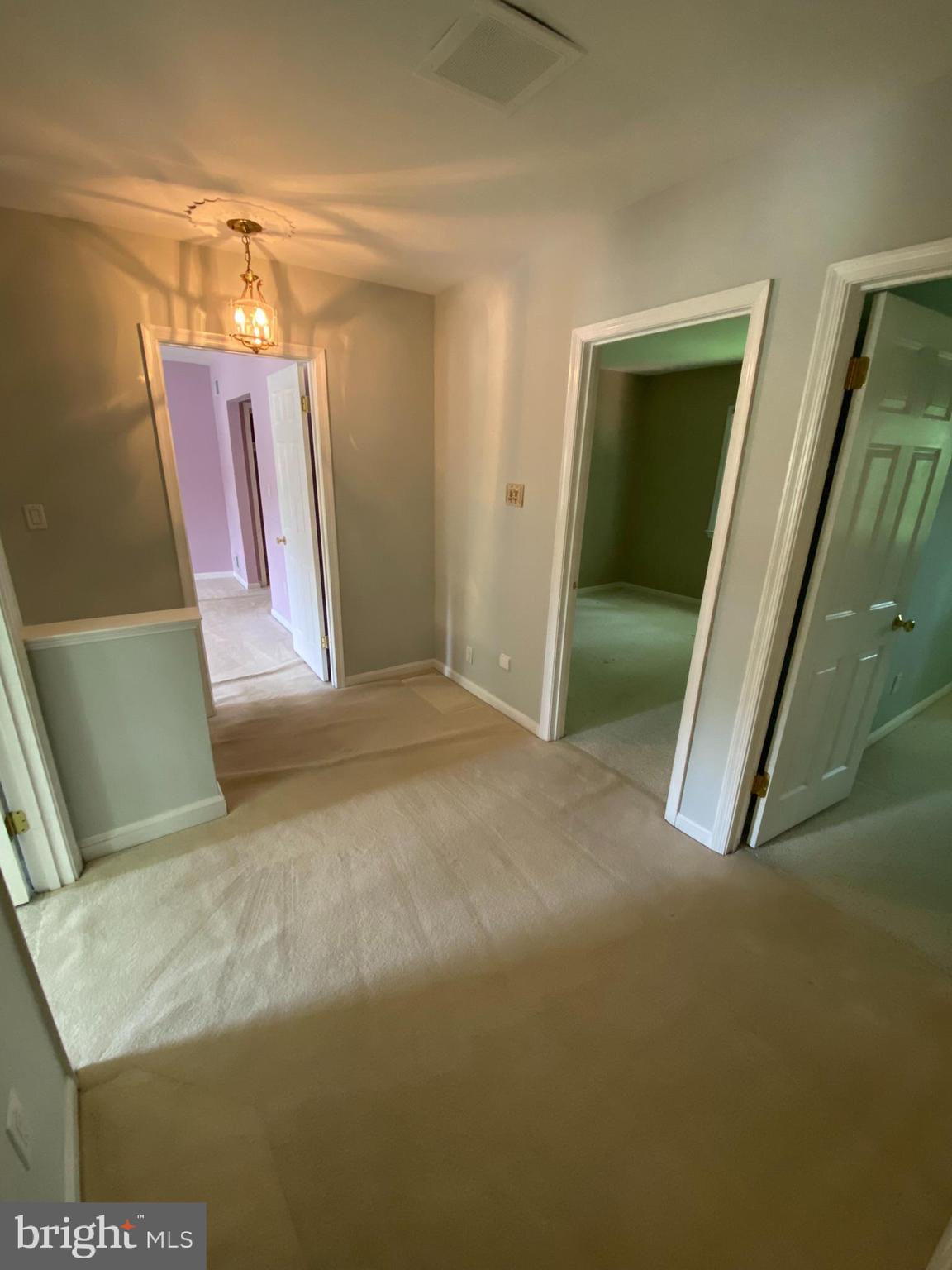 BENT TREE - Residential