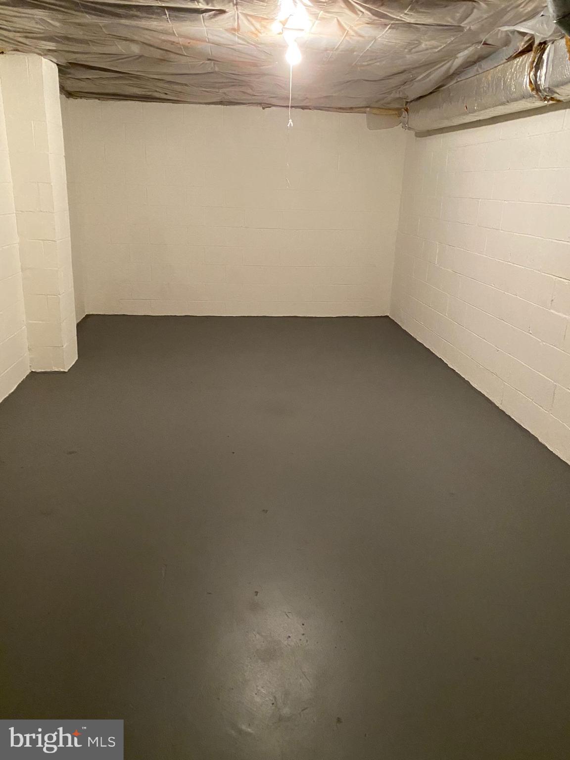 BENT TREE - Residential