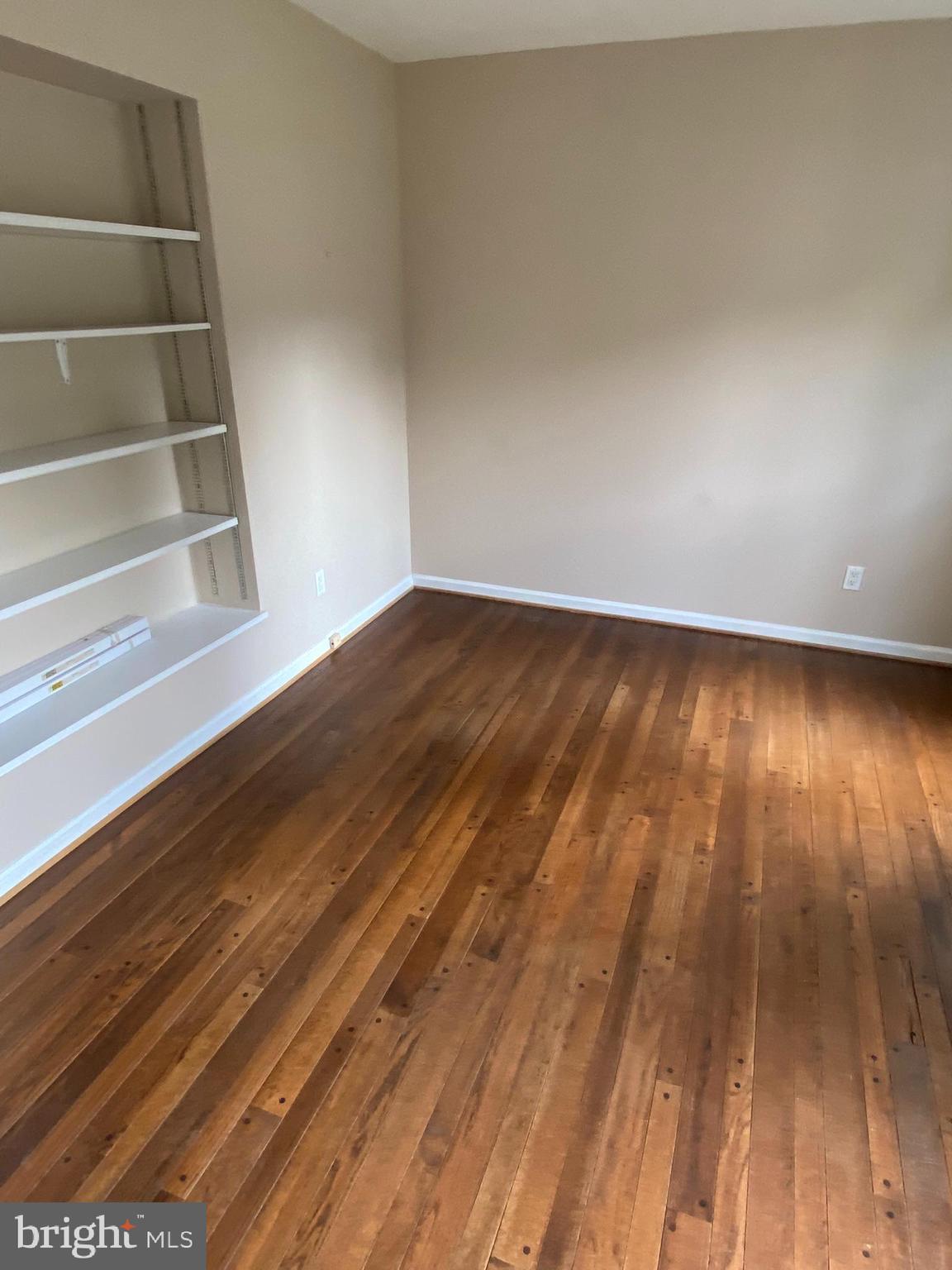 BENT TREE - Residential