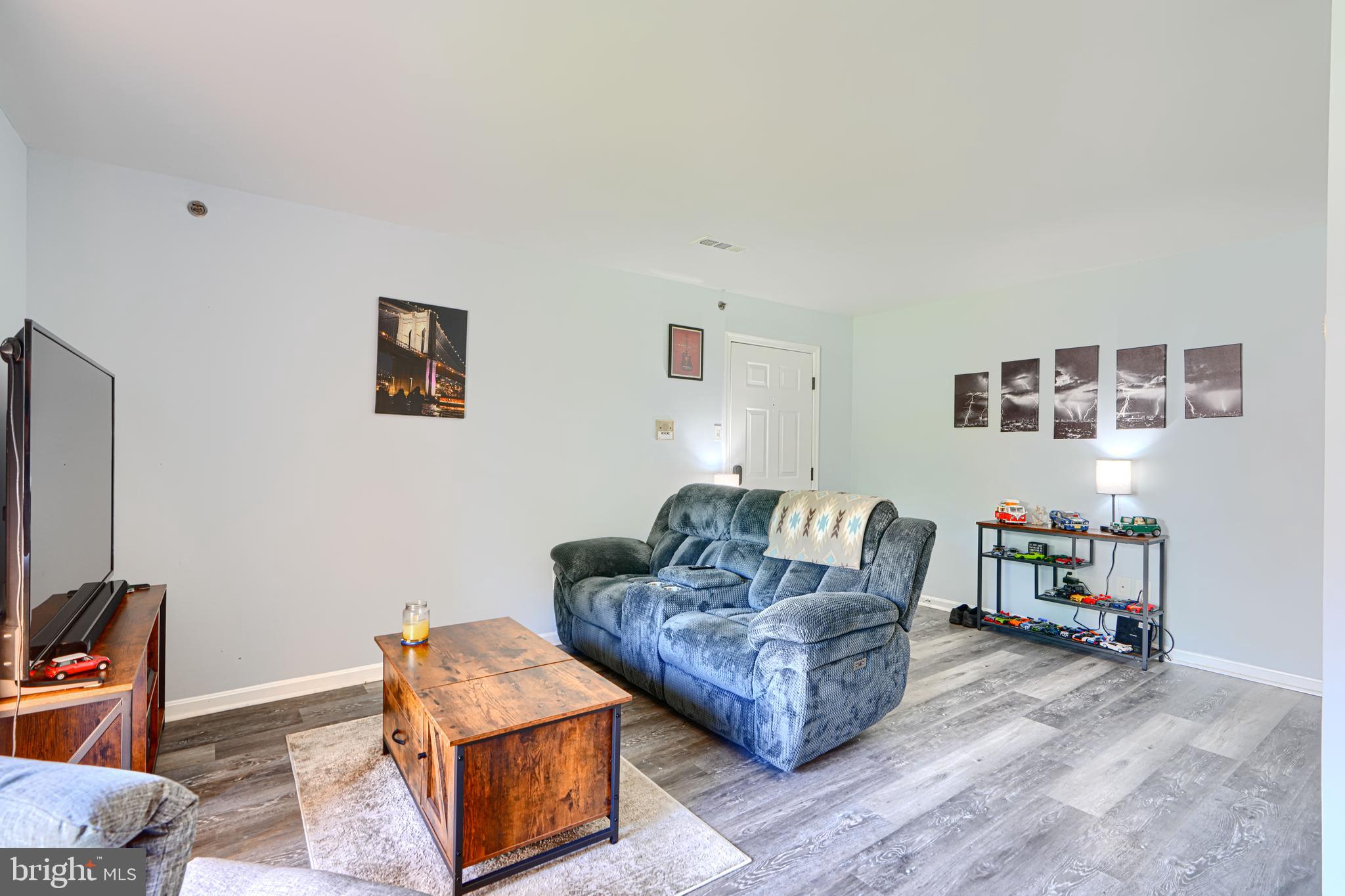 2 CEDAR VALLEY PLACE 204