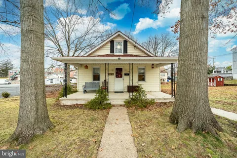 1143 Cherry Street, Pottstown, PA MLS: PAMC2162660