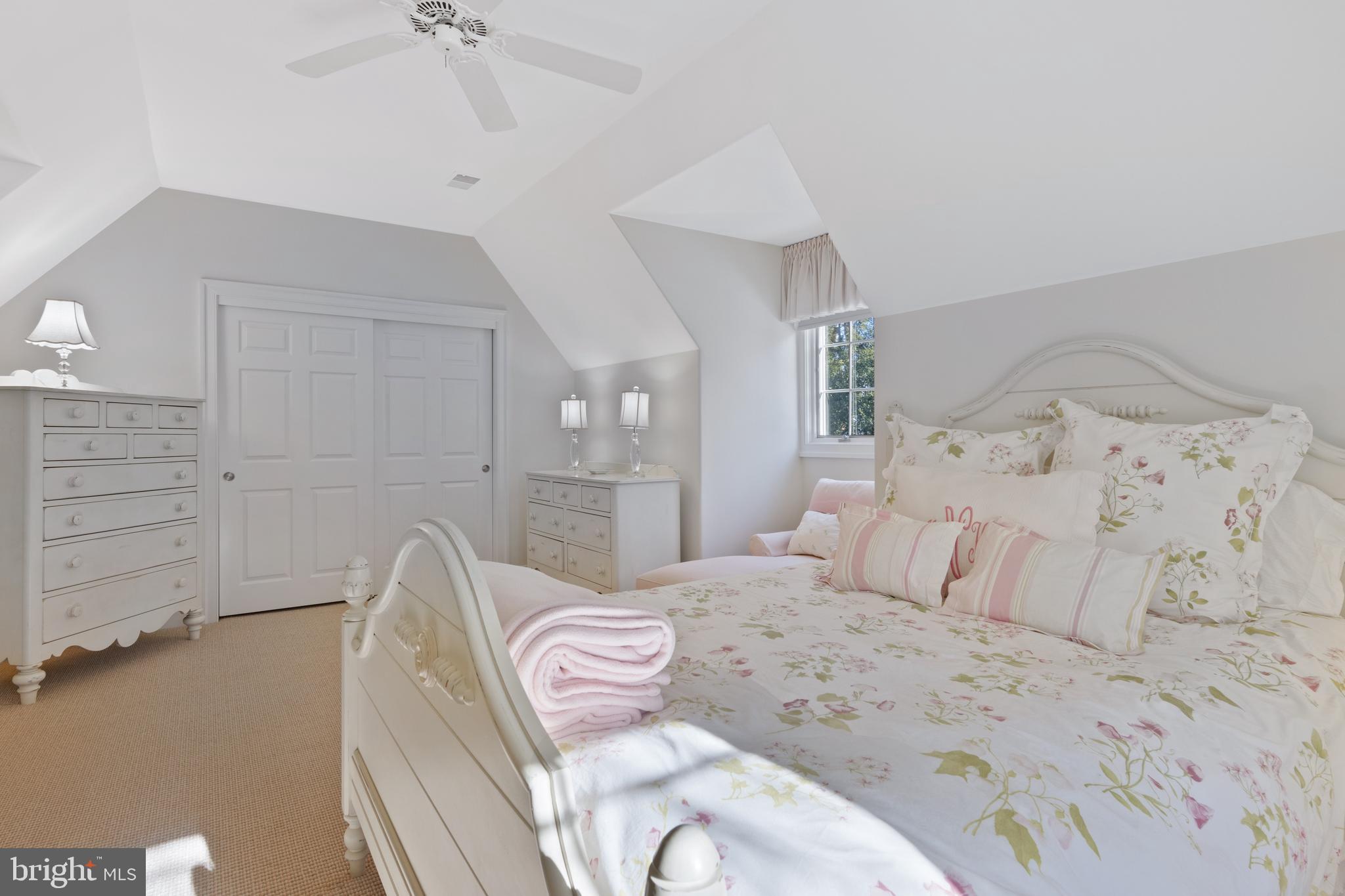 DORSAY - Residential