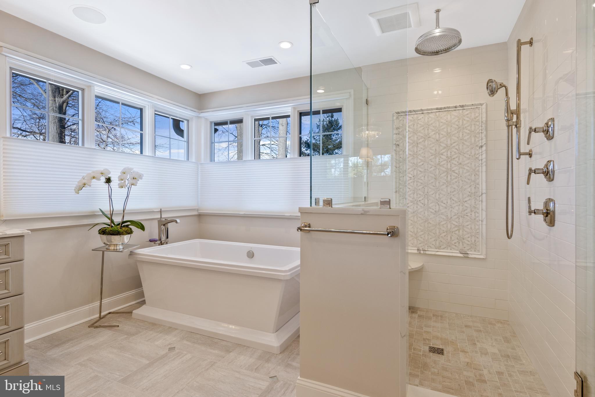 DORSAY - Residential