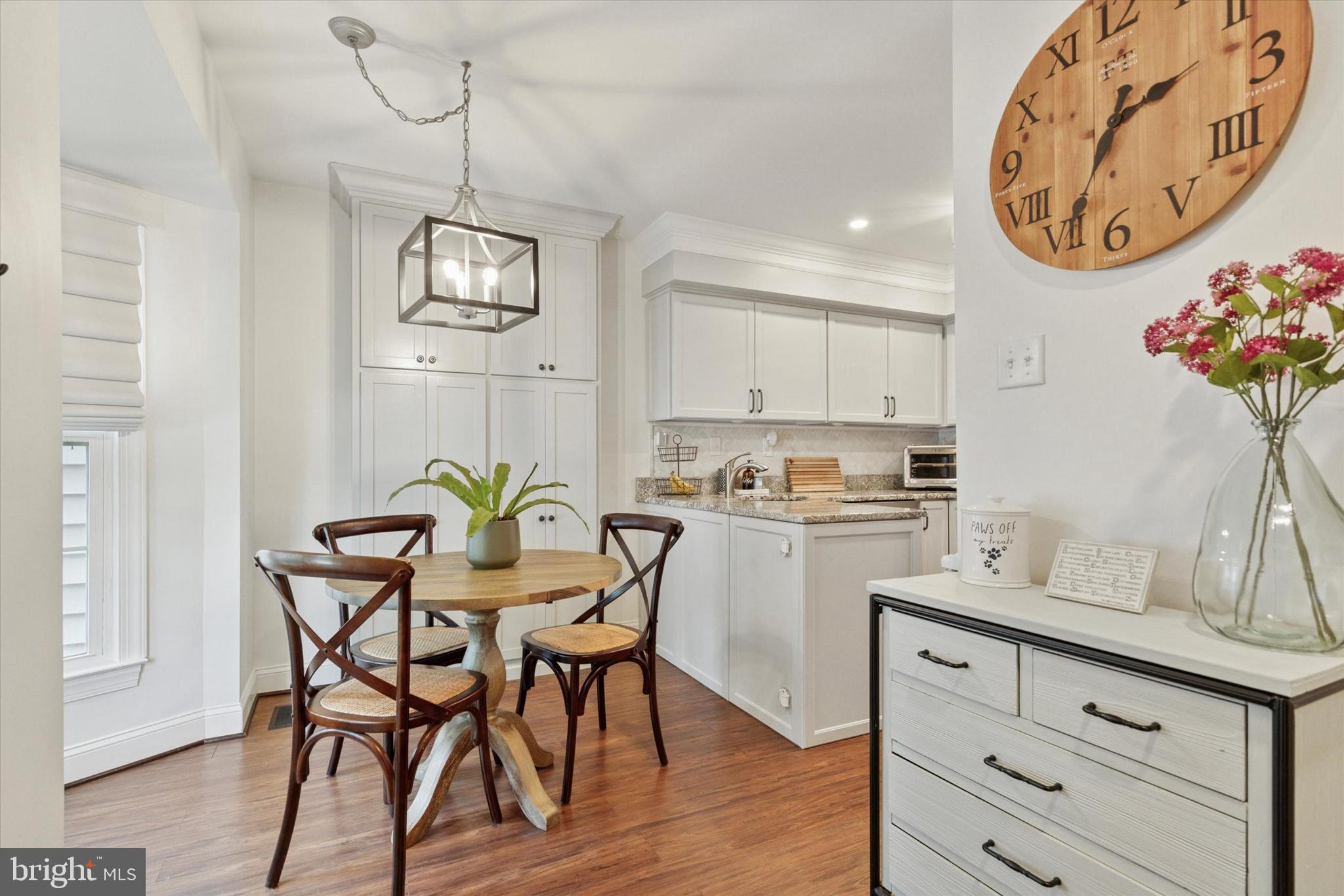 866 DURANT COURT