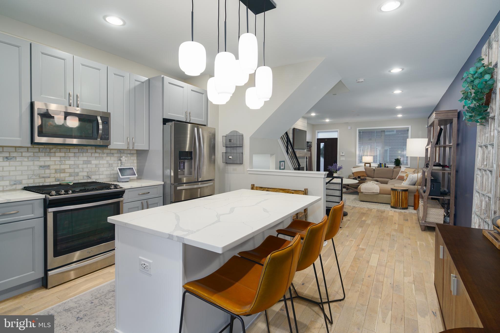 POINT BREEZE - Residential