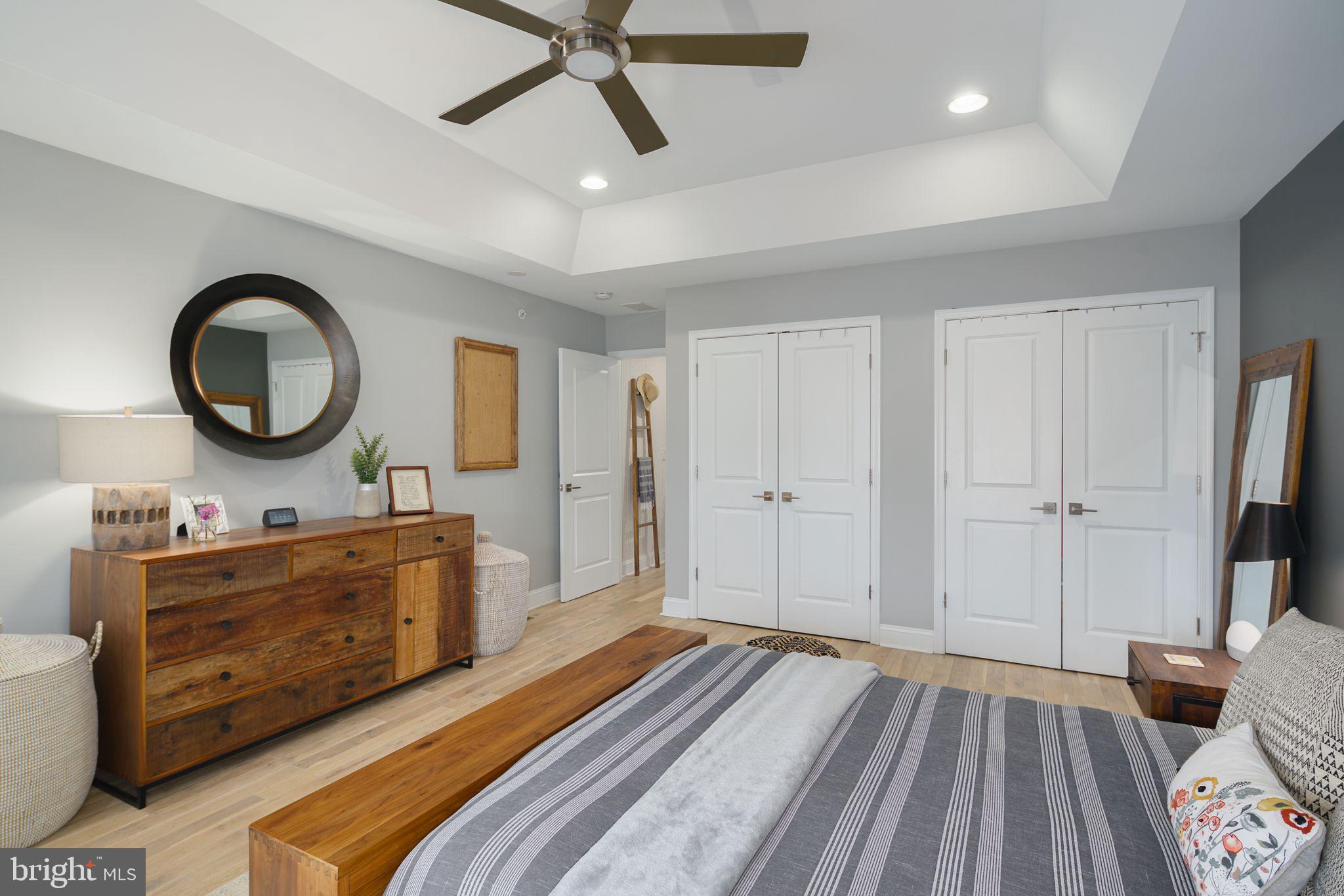 POINT BREEZE - Residential