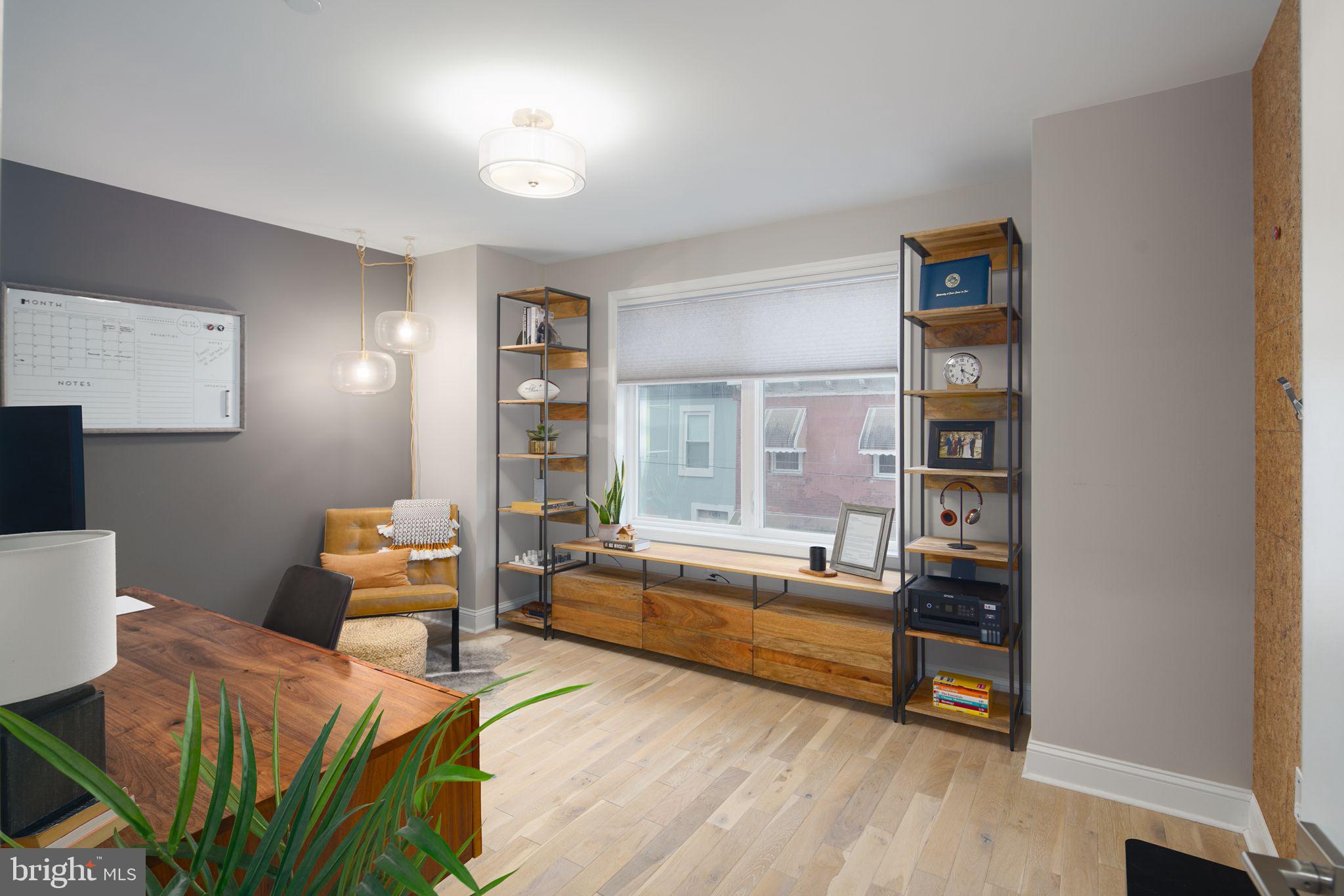 POINT BREEZE - Residential