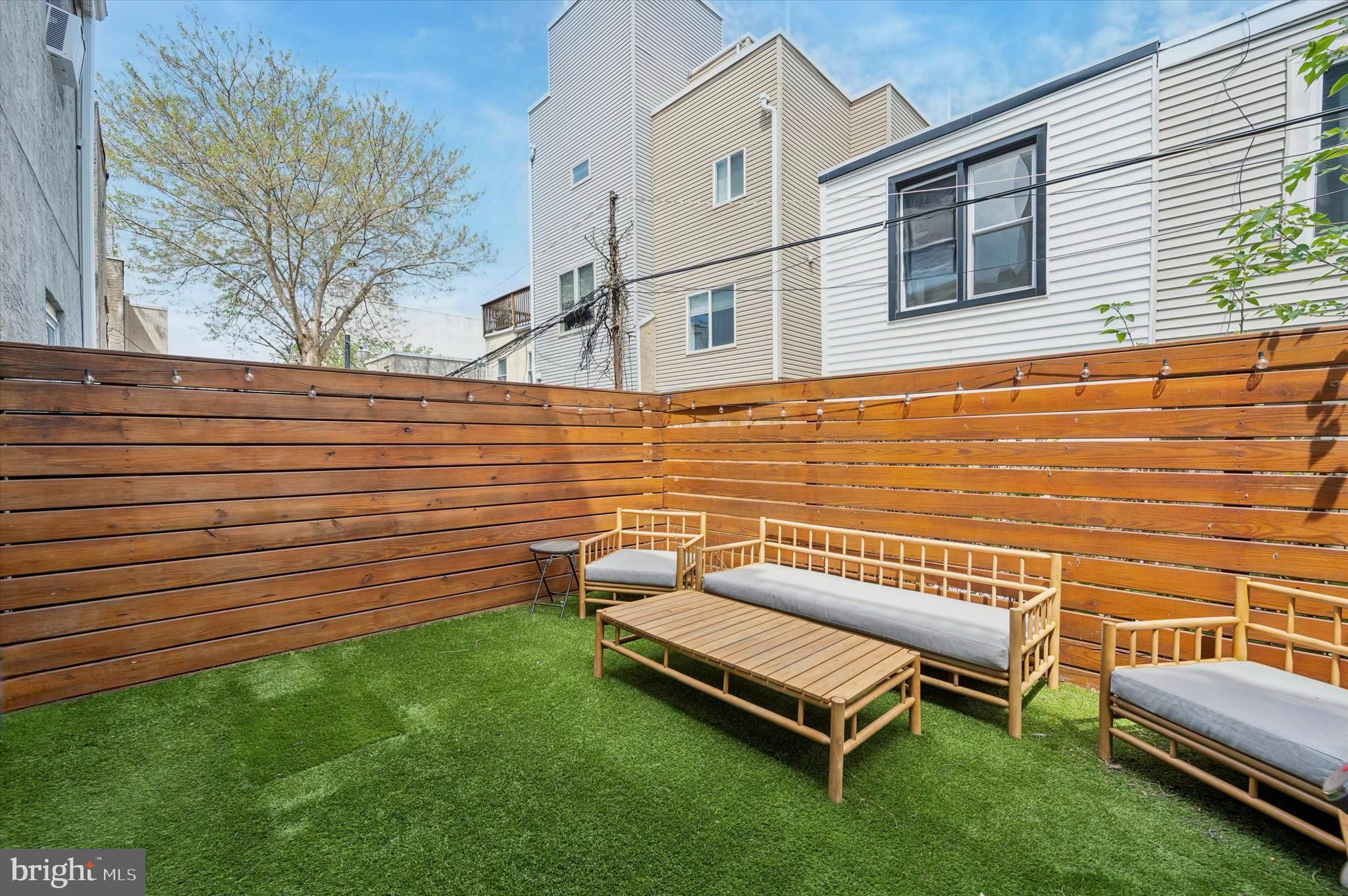 POINT BREEZE - Residential