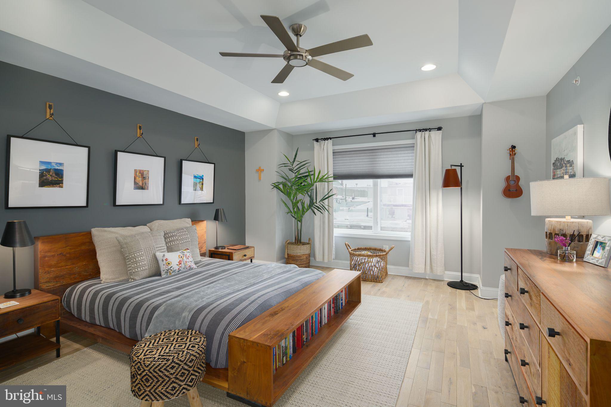 POINT BREEZE - Residential