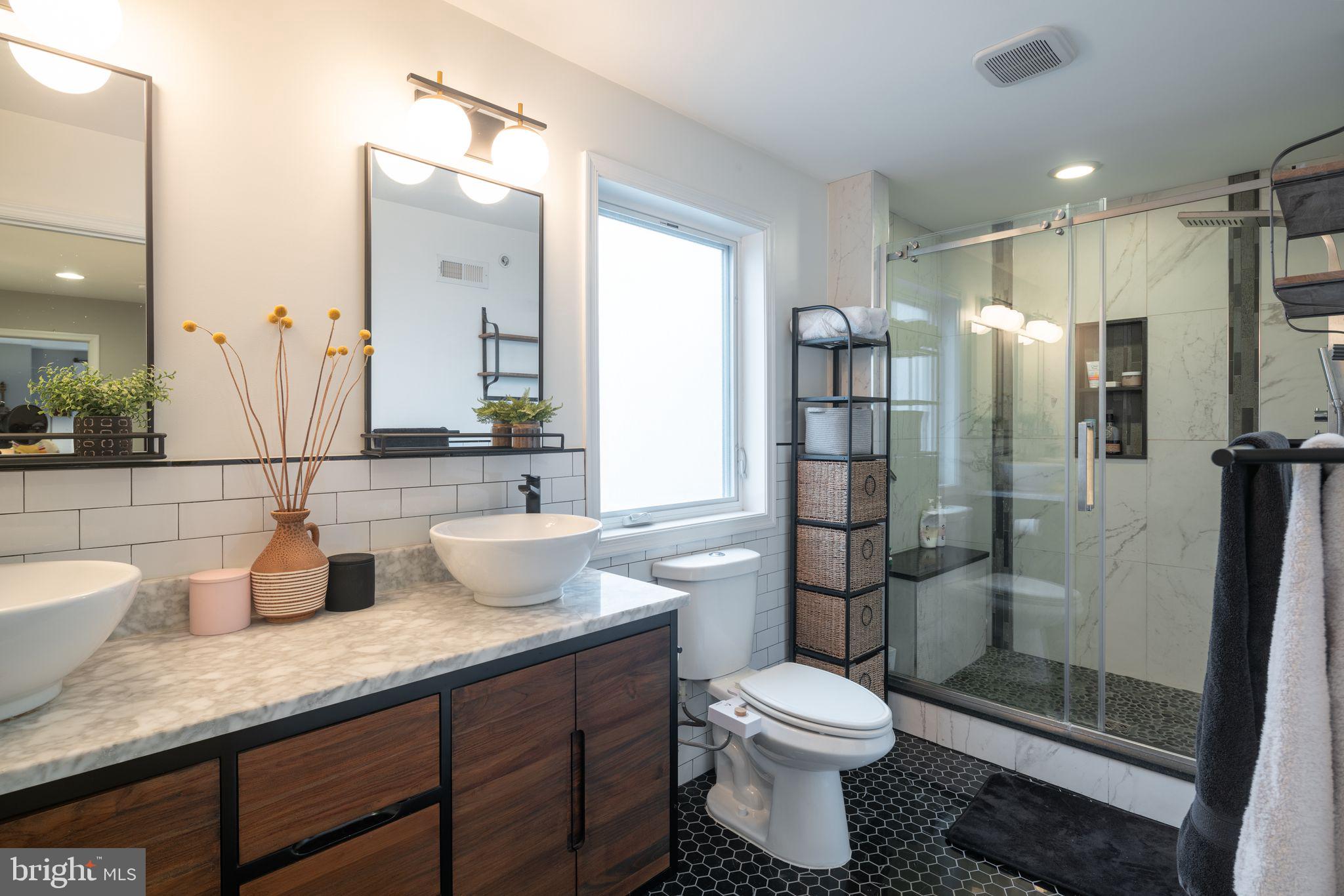 POINT BREEZE - Residential