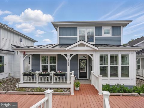 1012 RAILROAD AVENUE FALLS CHURCH VA 22046