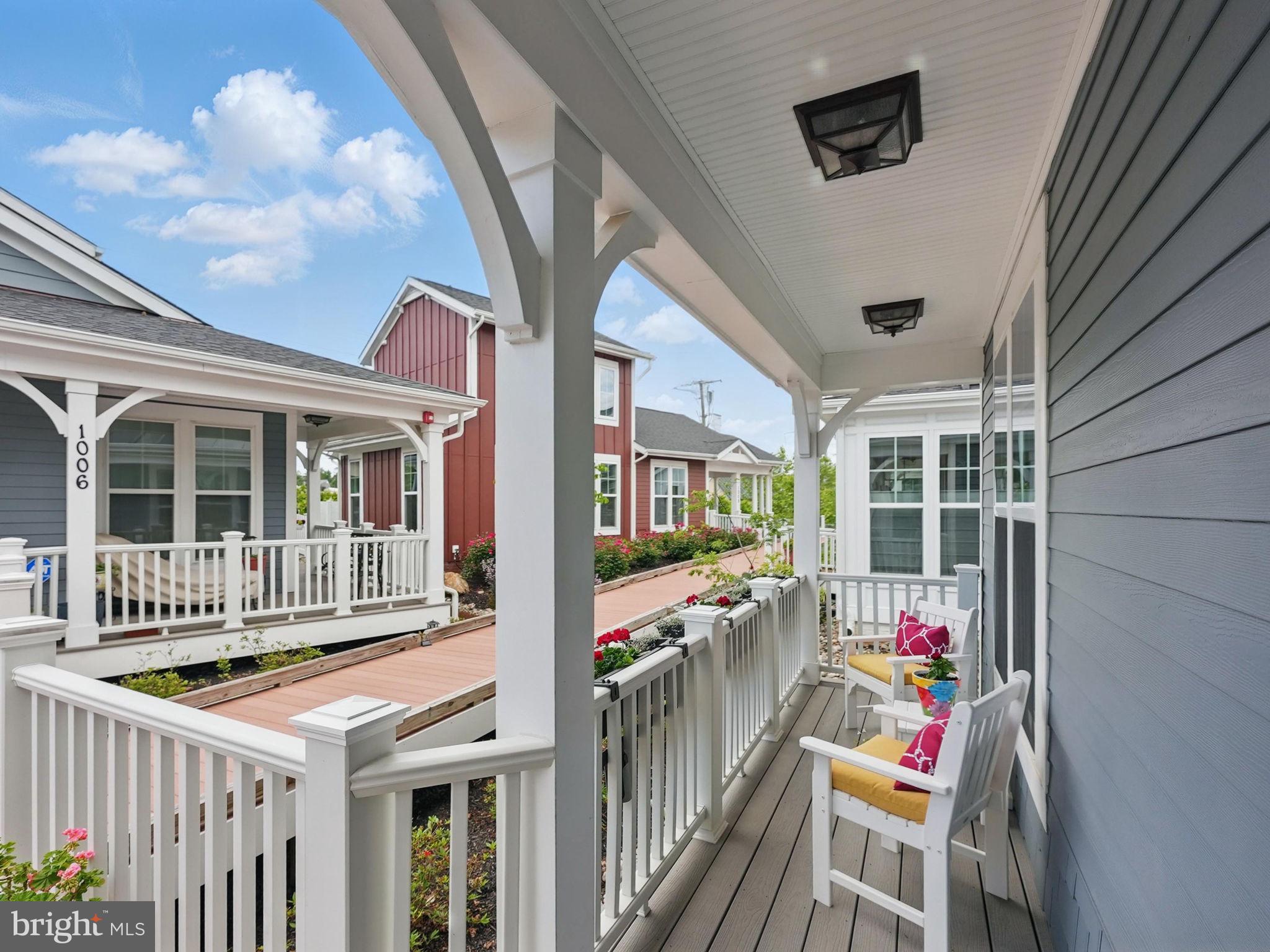 1012 RAILROAD AVENUE