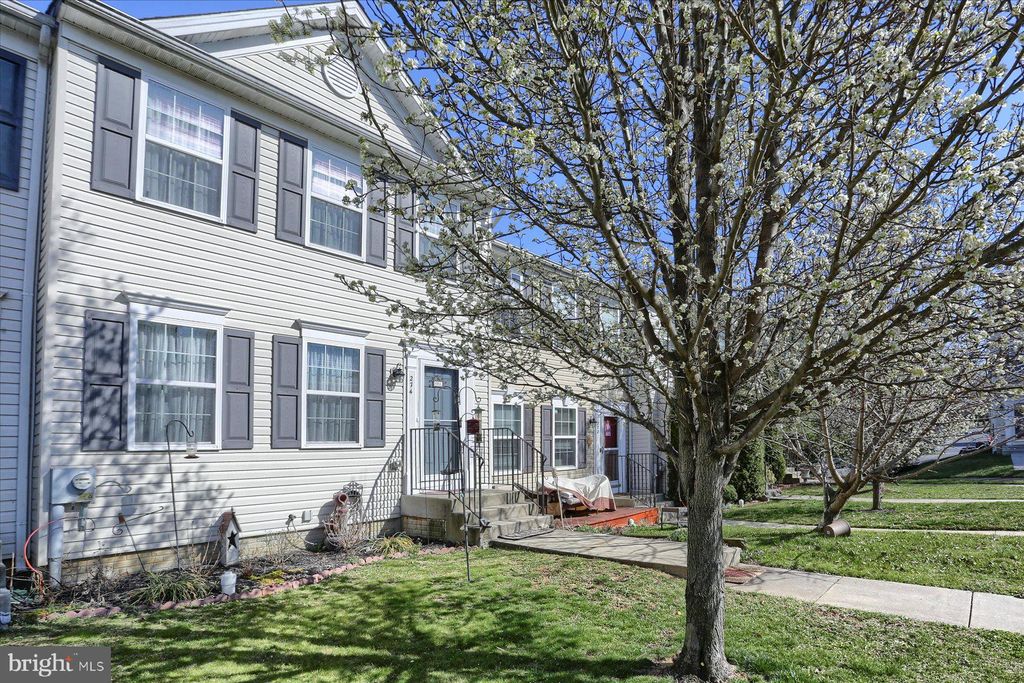 Photo of 274 ELIOT ST, LANCASTER, PA 17602 (MLS # PALA2033064)