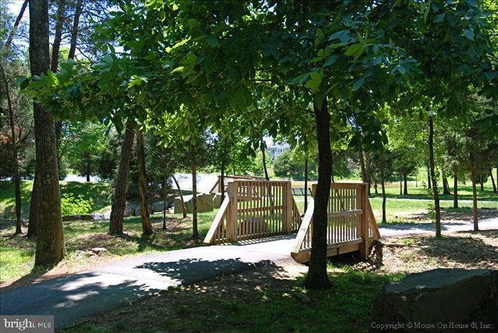 BRAMBLETON - Residential