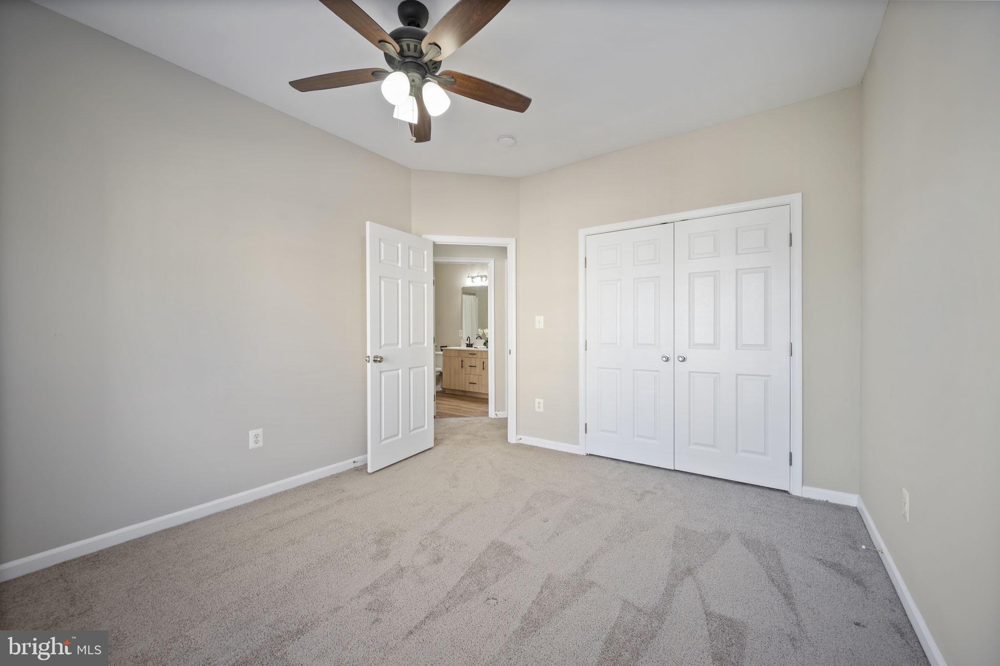 ELKRIDGE CROSSING - Residential