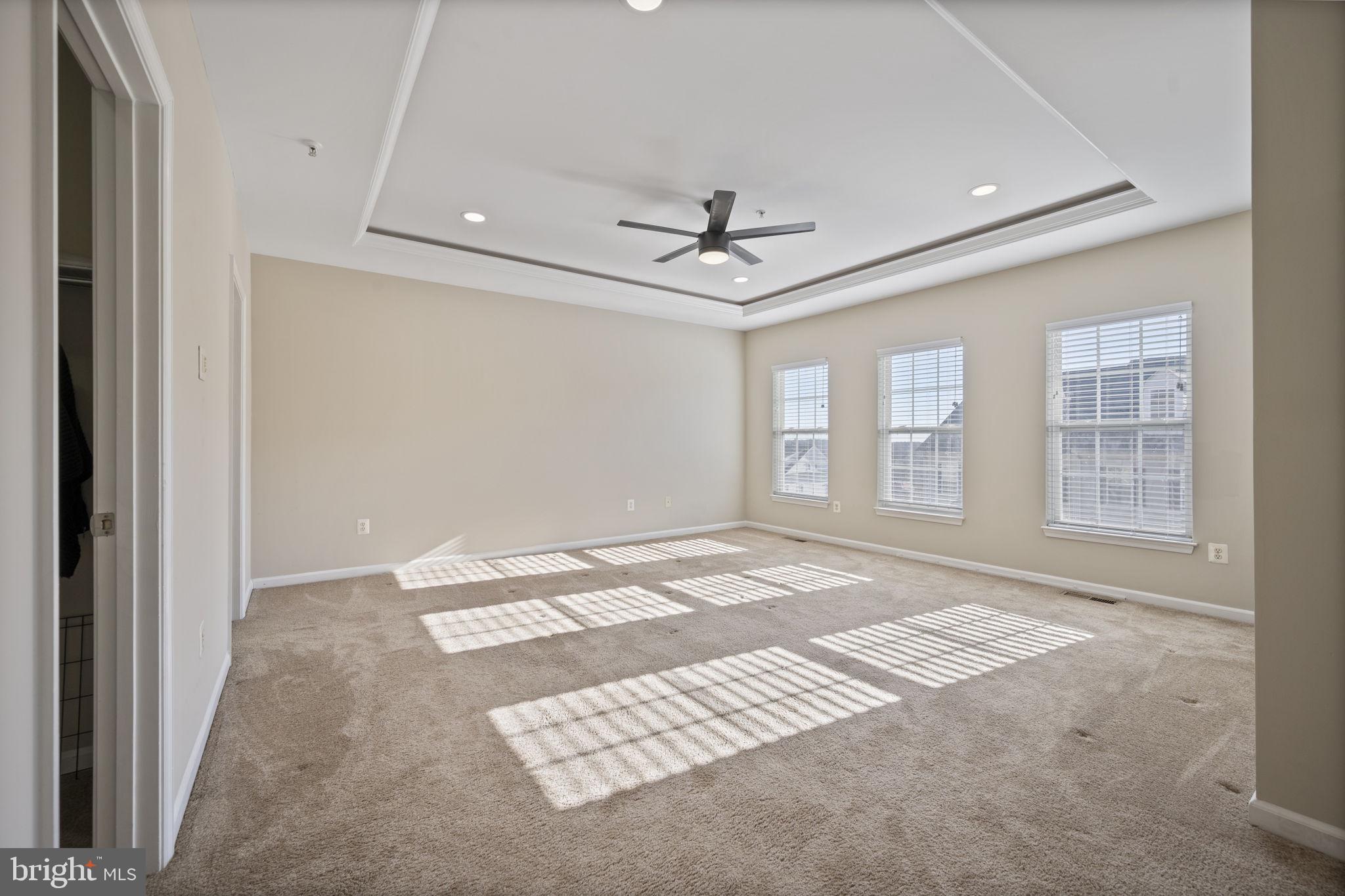 ELKRIDGE CROSSING - Residential